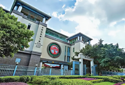 香港“內地大學升學資助計劃”申請及受惠人數穩(wěn)步上升